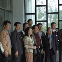 校庆庆祝大会、校友返校欢迎茶会活动:
09:00 校庆庆祝大会-绍谟体育馆
10:00 校友返校欢迎茶会(茶叙、节目表演、校长致词)-学生活动中心
12:00 淡江菁英与校友返校餐叙-观海堂
11:50 院系所安排参观、座谈-各院系安排
14:00 金鹰铜雕揭幕仪式-福园