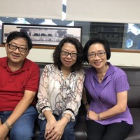 2019_0807  香港校友会会长叶雅琴伉俪来访