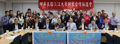 ◎跨業合作協進會成立大會大合照(跨業合作協進會提供)